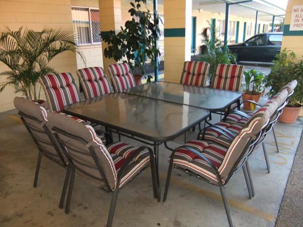 Cedar Lodge Motel Townsville Luaran gambar