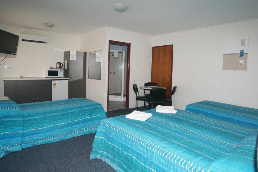 Cedar Lodge Motel Townsville Bilik gambar