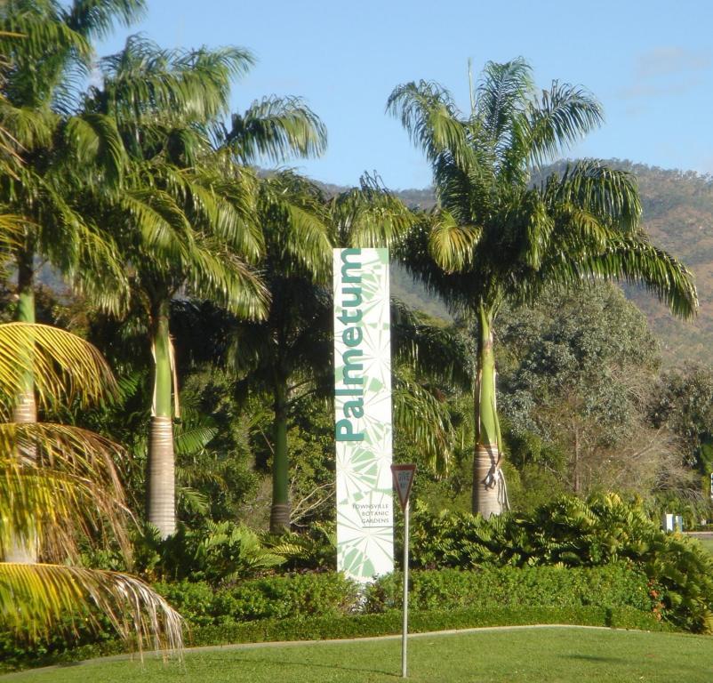 Cedar Lodge Motel Townsville Luaran gambar